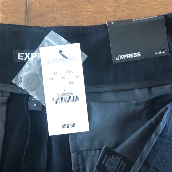 Express Black Shorts - Picture 2 of 3